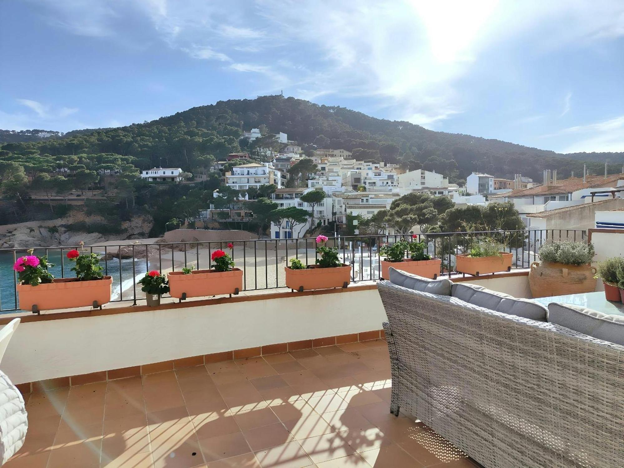 Апартаменти Tamariu Platja - Penthouse On Passeig Del Mar. Екстер'єр фото