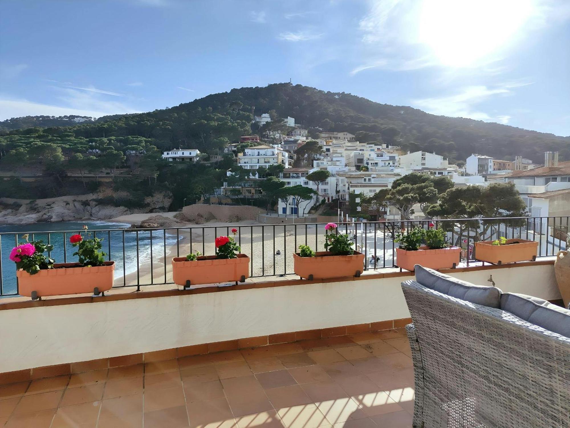 Апартаменти Tamariu Platja - Penthouse On Passeig Del Mar. Екстер'єр фото