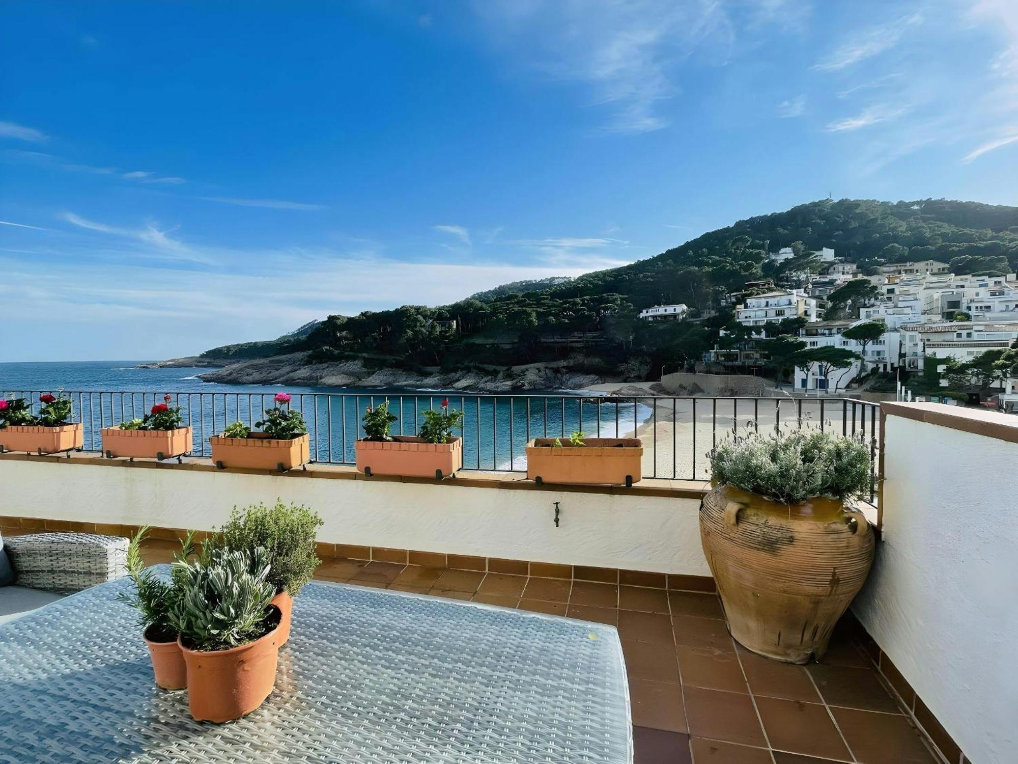 Апартаменти Tamariu Platja - Penthouse On Passeig Del Mar. Екстер'єр фото